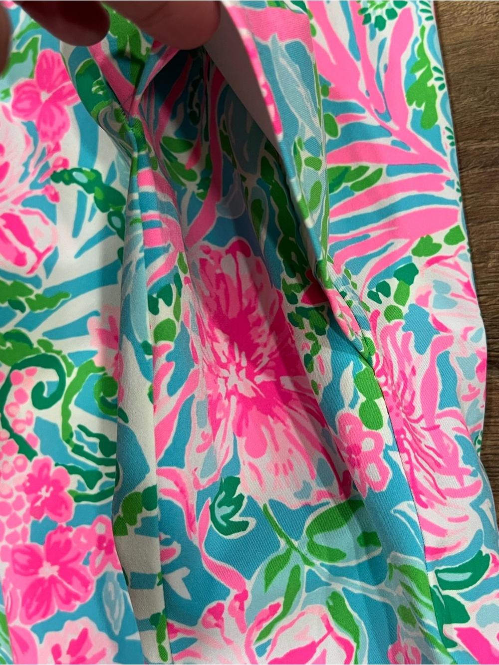 Lilly Pulitzer Luxletic Courtney shift dress, size 8. UPF 50+ Leaf it Wild - Picture 4 of 5